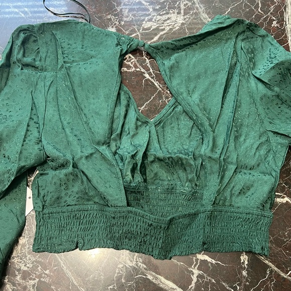 Kirious Leopard Print Crop Top Blouse - Picture 2 of 4